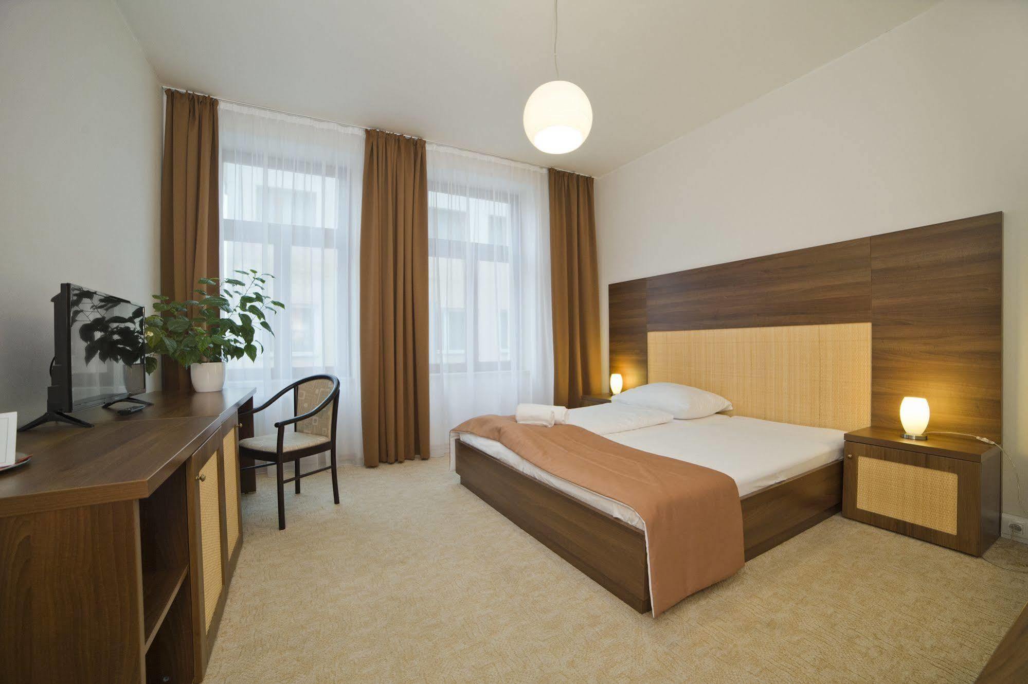 Hotel Art Písek Kültér fotó