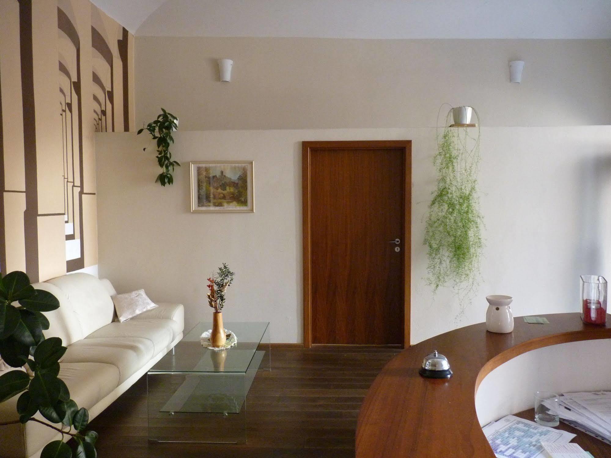 Hotel Art Písek Kültér fotó