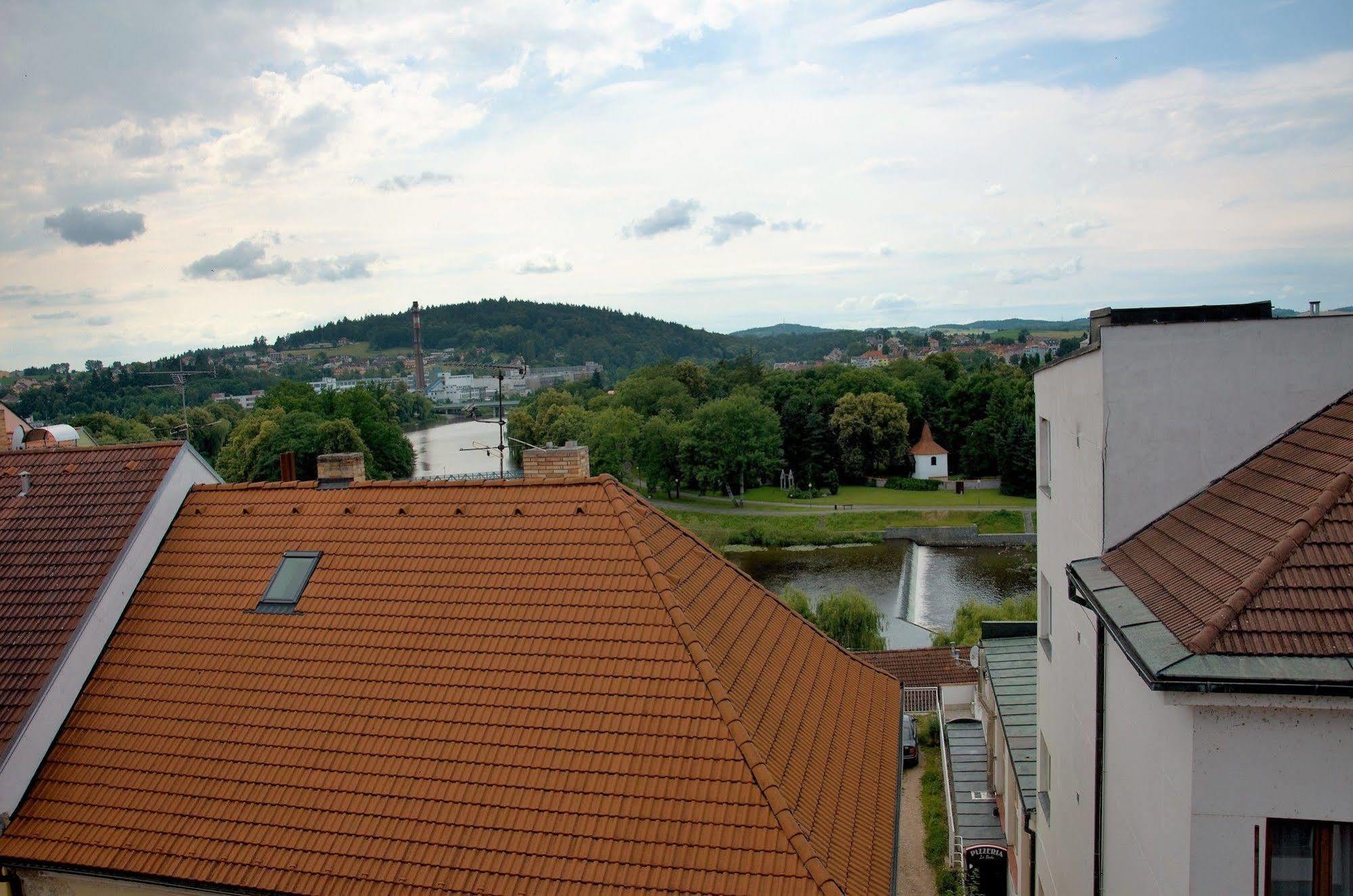 Hotel Art Písek Kültér fotó